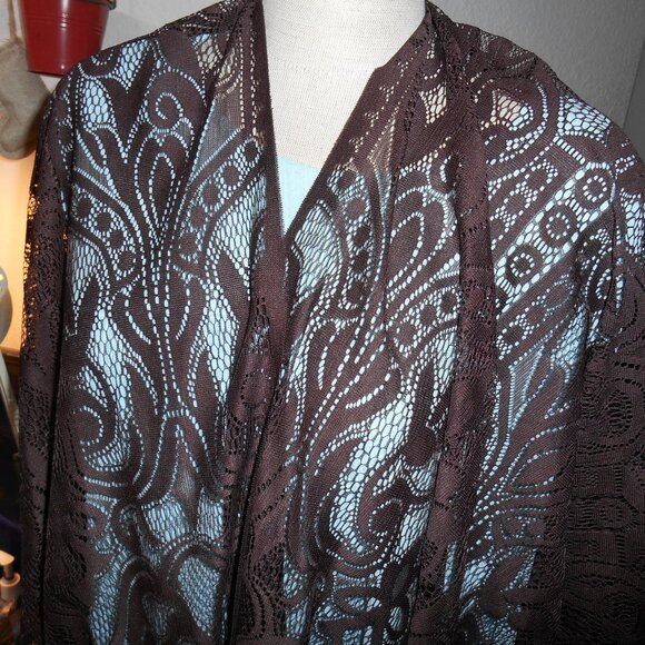 STEVE MADDEN FRINGE OPENWORK WOVEN LACE WINE ONE SIZE FITS ALL COVER SHAWL NWT - Picture 6 of 8